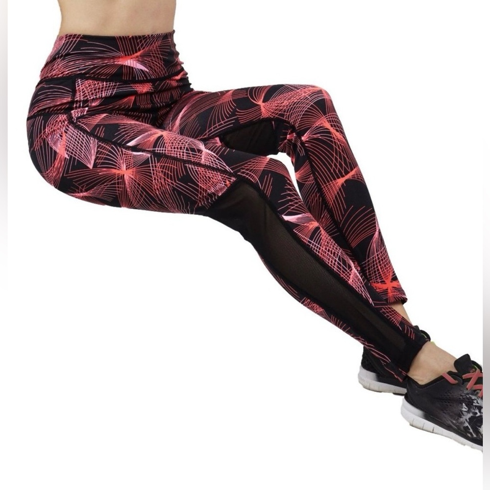 Stylish Women's Black and Pink Patterned Leggings